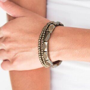 Paparazzi Jewelry Accessories - Metal Movement - Brass Bracelet - Vintage